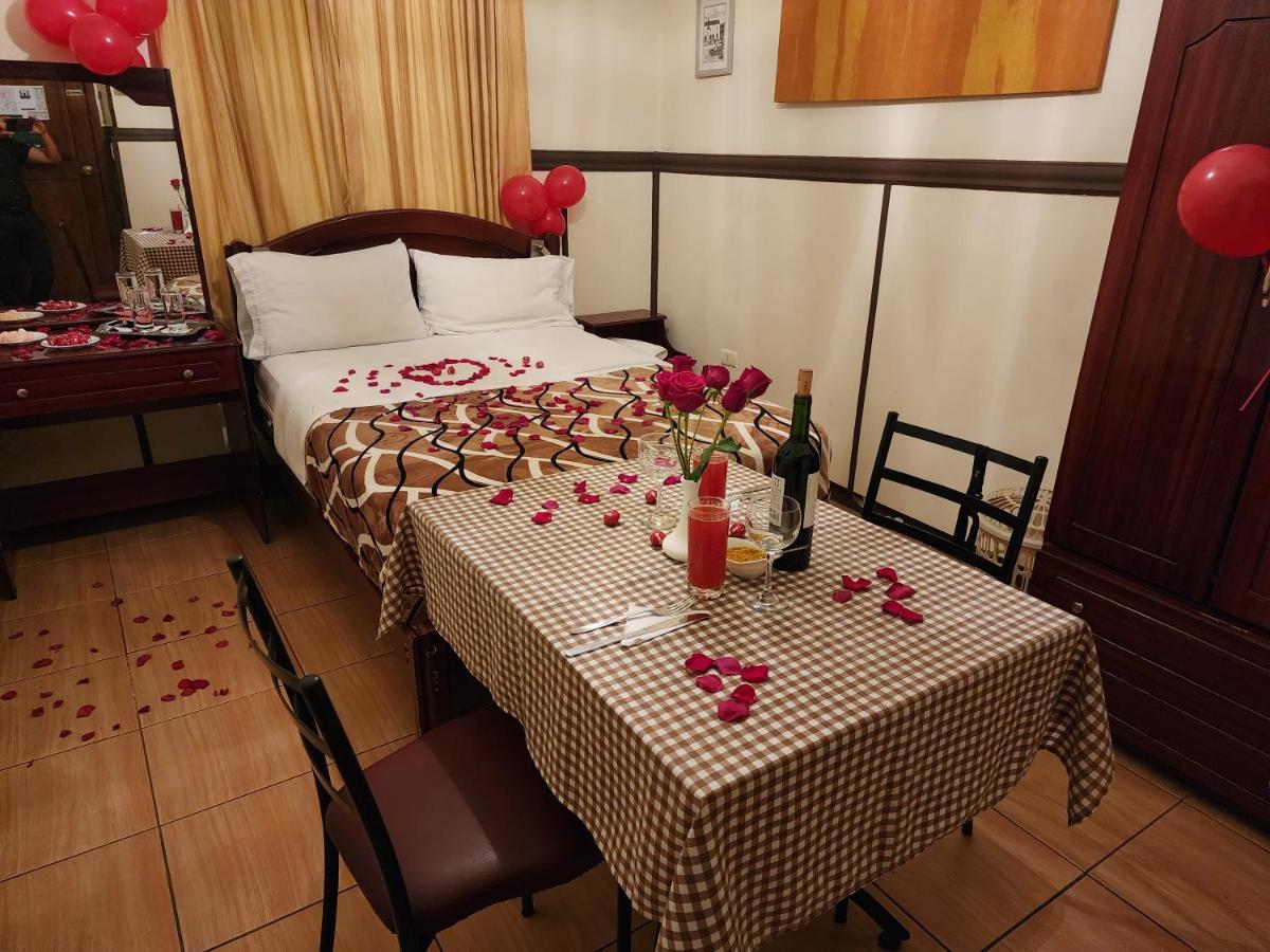 Hotel Casa Franciscana Quito Esterno foto