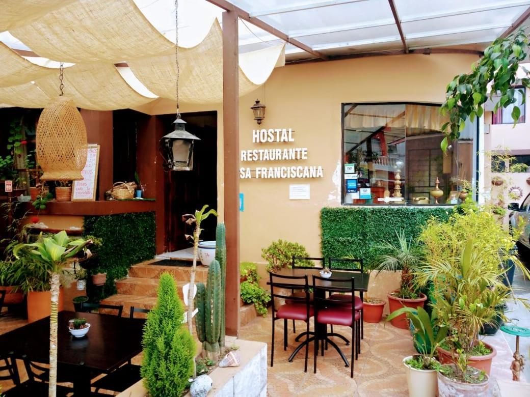 Hotel Casa Franciscana Quito Esterno foto