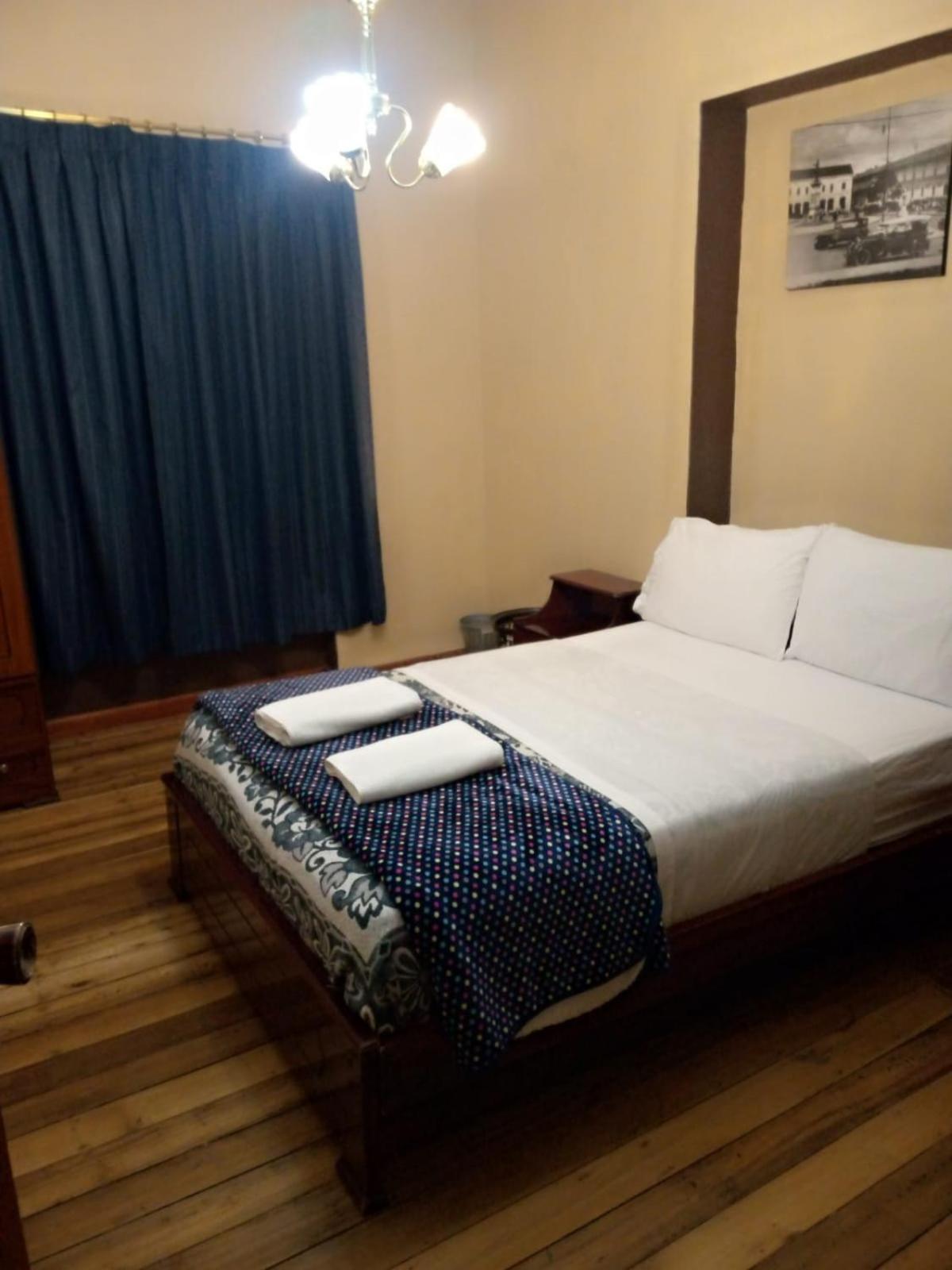 Hotel Casa Franciscana Quito Esterno foto