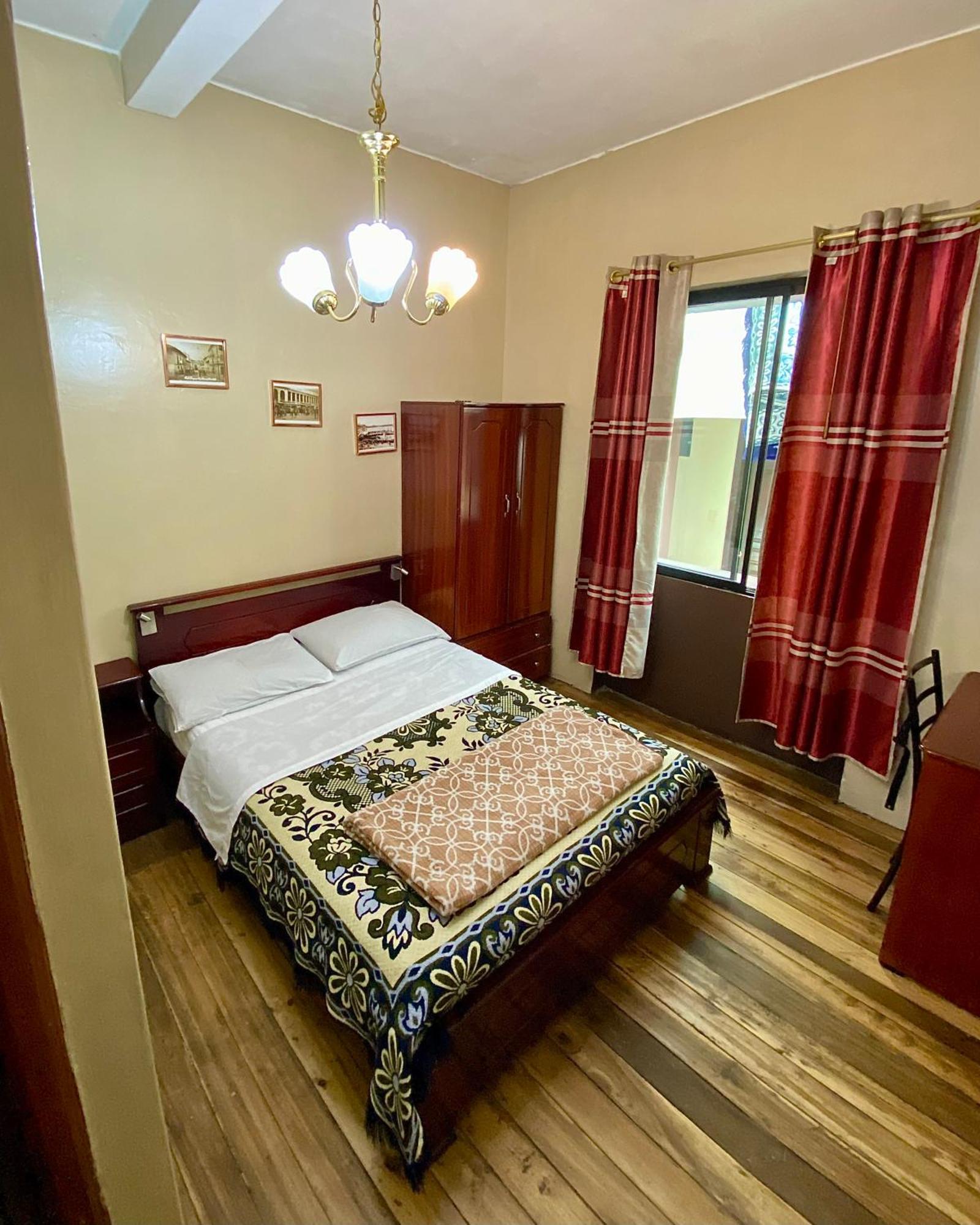 Hotel Casa Franciscana Quito Esterno foto